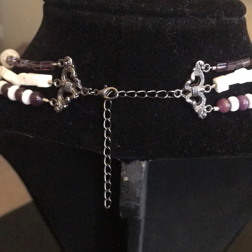 Handcrafted 3 strand purple mother of pearl shell - Picture 3 of 3